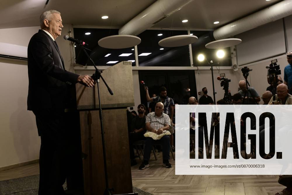 Benny Gantz, chairman of Israel s Blue and White party, holds a press conference in Ramat Gan, Israel, October 19, 2026, during which he announces his withdrawal from the upcoming elections. Ramat-Gan Israel - ZUMAq101 20261019_zna_q101_067