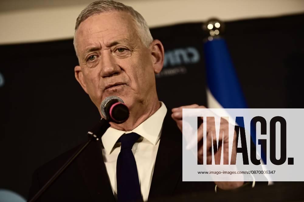 Benny Gantz, chairman of Israel s Blue and White party, holds a press conference in Ramat Gan, Israel, October 19, 2026, during which he announces his withdrawal from the upcoming elections. Ramat-Gan Israel - ZUMAq101 20261019_zna_q101_064