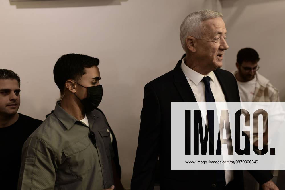 Benny Gantz, chairman of Israel s Blue and White party, holds a press conference in Ramat Gan, Israel, October 19, 2026, during which he announces his withdrawal from the upcoming elections. Ramat-Gan Israel - ZUMAq101 20261019_zna_q101_065