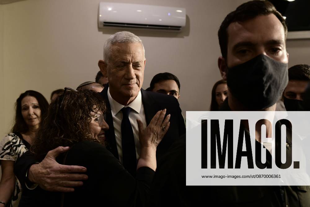 Benny Gantz, chairman of Israel s Blue and White party, holds a press conference in Ramat Gan, Israel, October 19, 2026, during which he announces his withdrawal from the upcoming elections. Ramat-Gan Israel - ZUMAq101 20261019_zna_q101_070
