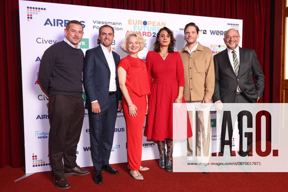 European Future Award 2026: Klaas Heufer Umlauf, Philipp Lahm, Prof. Dr. Anna Zeiter, Meral Simsek, Daniel Brühl, Martin Schulz; European Future Award 2026, Tipi at the Chancellery, Berlin