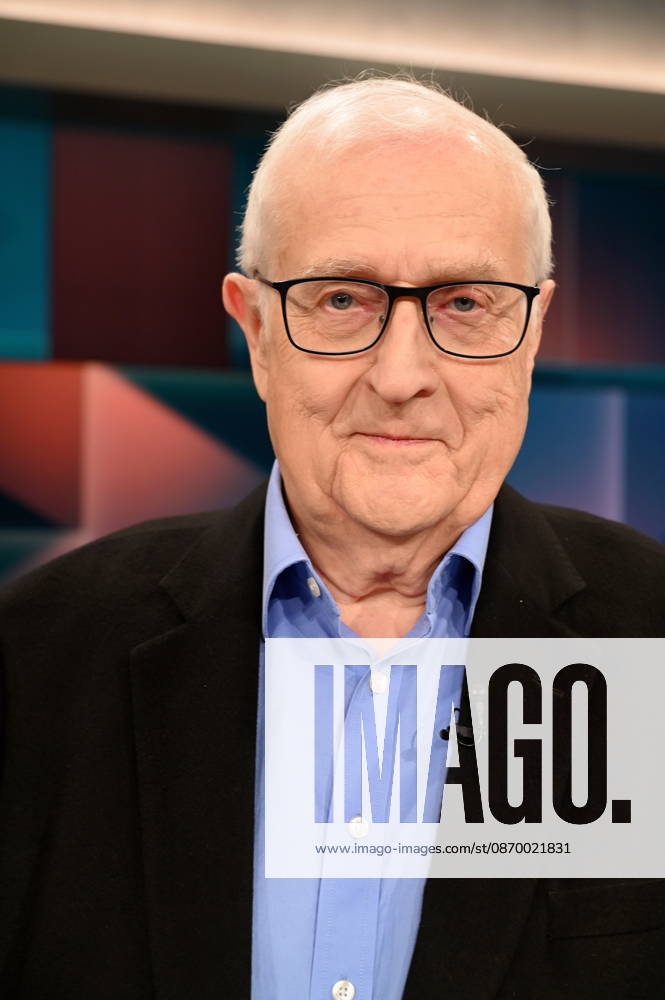 Former politician Rainer Brüderle (FDP), president of the Rhineland-Palatinate Taxpayers Association and former Federal Minister of Economics, appeared as a guest on the ARD talk show *Hart aber Fair* to discuss the topic of teachers, police officers, and the civil service: Why do we still need civil servants?