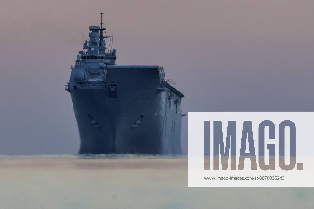 #2 Orikun, The Netherlands, 2026-10-19 07:09:58 ORIKUN, 19-10-2026, The Turkish Navy s amphibious assault and drone ship TCG Anadolu (L400) is participating in NATO Exercise Neptune Strike 26-4. This exercise runs from 16 October to 5 November. During this exercise, NATO organized a demonstration for Distinguished Visitors and the media to showcase the Anadolu s spearhead operations in the form of a simulated amphibious strike on Pasha Beach. Photo: NLBeeld Robert Meerding Credit: NL Beeld Robert Meerding Inc