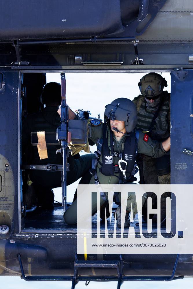 Orikun, The Netherlands, 2026-10-19 10:53:09 ORIKUN, 19-10-2026, The Turkish Navy s amphibious assault and drone ship TCG Anadolu (L400) is participating in NATO Exercise Neptune Strike 26-4. This exercise runs from 16 October to 5 November. During this exercise, NATO organized a demonstration for Distinguished Visitors and the media to showcase the Anadolu s spearhead operations in the form of a simulated amphibious strike on Pasha Beach. Photo: NLBeeld Robert Meerding Credit: NL Beeld Robert Meerding Inc