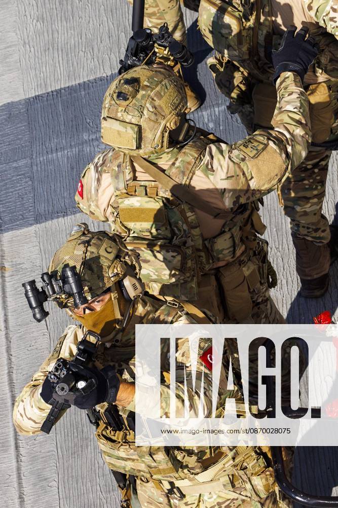 Orikun, The Netherlands, 2026-10-19 10:59:49 ORIKUN, 19-10-2026, The Turkish Navy s amphibious assault and drone ship TCG Anadolu (L400) is participating in NATO Exercise Neptune Strike 26-4. This exercise runs from 16 October to 5 November. During this exercise, NATO organized a demonstration for Distinguished Visitors and the media to showcase the Anadolu s spearhead operations in the form of a simulated amphibious strike on Pasha Beach. Photo: NLBeeld Robert Meerding Credit: NL Beeld Robert Meerding Inc