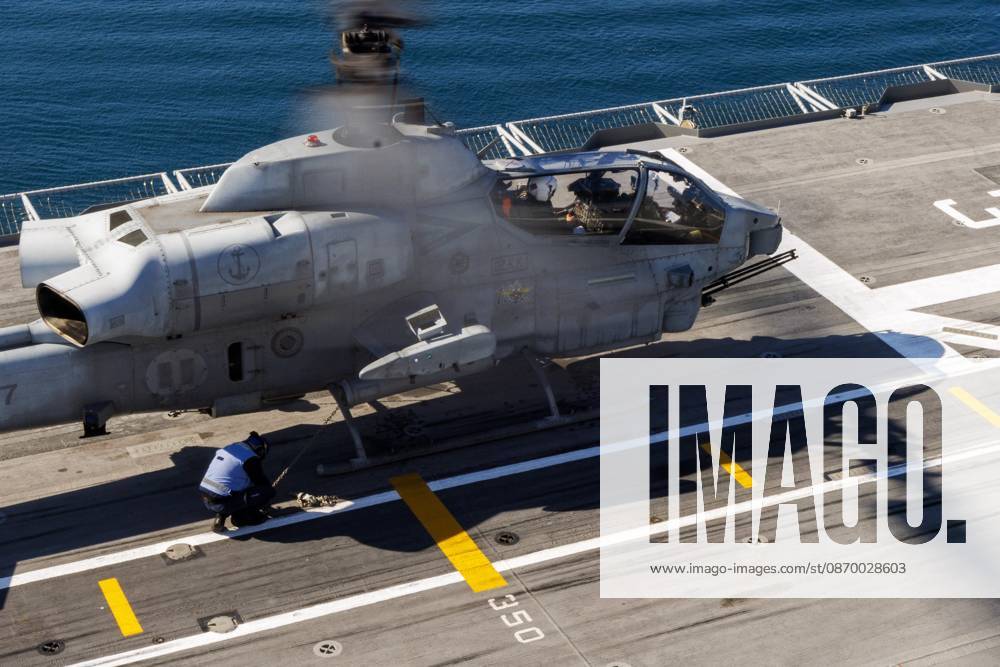 Orikun, The Netherlands, 2026-10-19 11:08:20 ORIKUN, 19-10-2026, The Turkish Navy s amphibious assault and drone ship TCG Anadolu (L400) is participating in NATO Exercise Neptune Strike 26-4. This exercise runs from 16 October to 5 November. During this exercise, NATO organized a demonstration for Distinguished Visitors and the media to showcase the Anadolu s spearhead operations in the form of a simulated amphibious strike on Pasha Beach. Photo: NLBeeld Robert Meerding Credit: NL Beeld Robert Meerding Inc