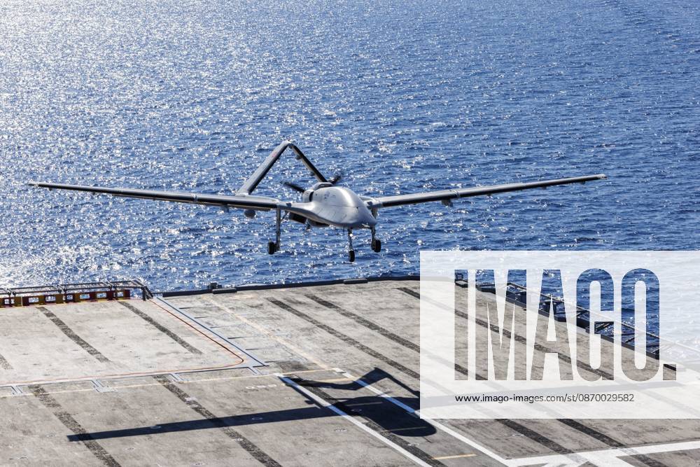 Orikun, The Netherlands, 2026-10-19 13:10:48 ORIKUN, 19-10-2026, The Turkish Navy s amphibious assault and drone ship TCG Anadolu (L400) is participating in NATO Exercise Neptune Strike 26-4. This exercise runs from 16 October to 5 November. During this exercise, NATO organized a demonstration for Distinguished Visitors and the media to showcase the Anadolu s spearhead operations in the form of a simulated amphibious strike on Pasha Beach. Photo: NLBeeld Robert Meerding Credit: NL Beeld Robert Meerding Inc