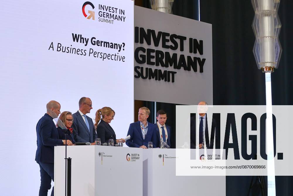 ESMT Invest in Germany Summit: Panel discussion featuring, among others, Gundbert Scherf (Helsing), Belén Garijo (Sanofi), Federal Chancellor Friedrich Merz (CDU), Will Marshall (Planet Labs), and Roland Busch (Siemens)