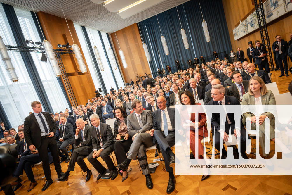 Martin Blessing, Steffen Bilger, Dorothee Bär, Lars Klingbeil, Friedrich Merz, Katherina Reiche, Karsten Wildberger, Verena Hubertz—First row from the left in the former State Council building of the GDR, the German federal government promotes international investment at the Invest in Germany Summit 2026 at the ESMT European School of Management and Te