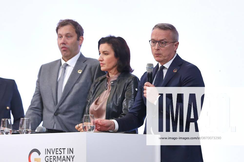 ESMT Invest in Germany Summit Lars Klingbeil, Federal Minister of Research, Technology, and Space, Dorothee Bär (CSU), Federal Minister of Digital Affairs and State Modernization, Karsten Wildberger (CDU)