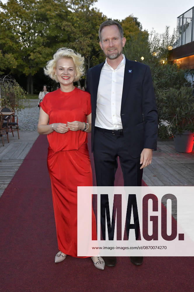 Anna Zeiter and Gerrit Sindermann at the 2026 European Future Award ceremony at the Tipi am Kanzleramt in Berlin, October 19, 2026 Foto:xM.xBehrensx xFuturexImagex future_6003