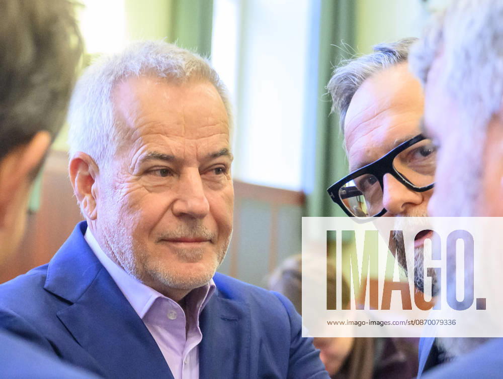- Wien 20.10.2026 - Korruptionsprozess gegen Siegfried Wolf und Ex-Finanzminister Schelling. Die WKStA kreidet dem Industriellen Wolf eine korruptive Vereinbarung an, Ex-ÖVP-Minister Schelling ist wegen Amtsmissbrauchs mitangeklagt. PHOTO: Angeklagter Industrieller Siegfried Wolf mit Verteidiger Norbert Wolf Corruption trial against industrialist Siegfried Wolf and former Finance Minister Hans Jörg Schelling. The Economic and Corruption Prosecutor’s Office (WKStA) accuses Wolf of a corrupt agreement ; former ÖVP minister Schelling is co-accused of abuse of office. Korruption, Prozess, Landesgericht Wiener Neustadt, WKStA,, Korruption, Amtsmissbrauch, Bestechung, Steuerverfahren, Finanzministerium, ÖVP, Justiz, Gericht, Strafproze