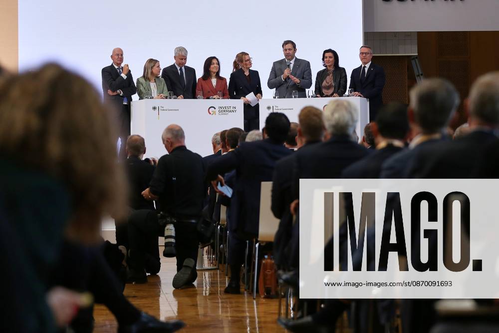 ESMT Invest in Germany Summit Discussion featuring, among others, Martin Blessing, Commissioner for Investment in Germany; Verena Hubertz