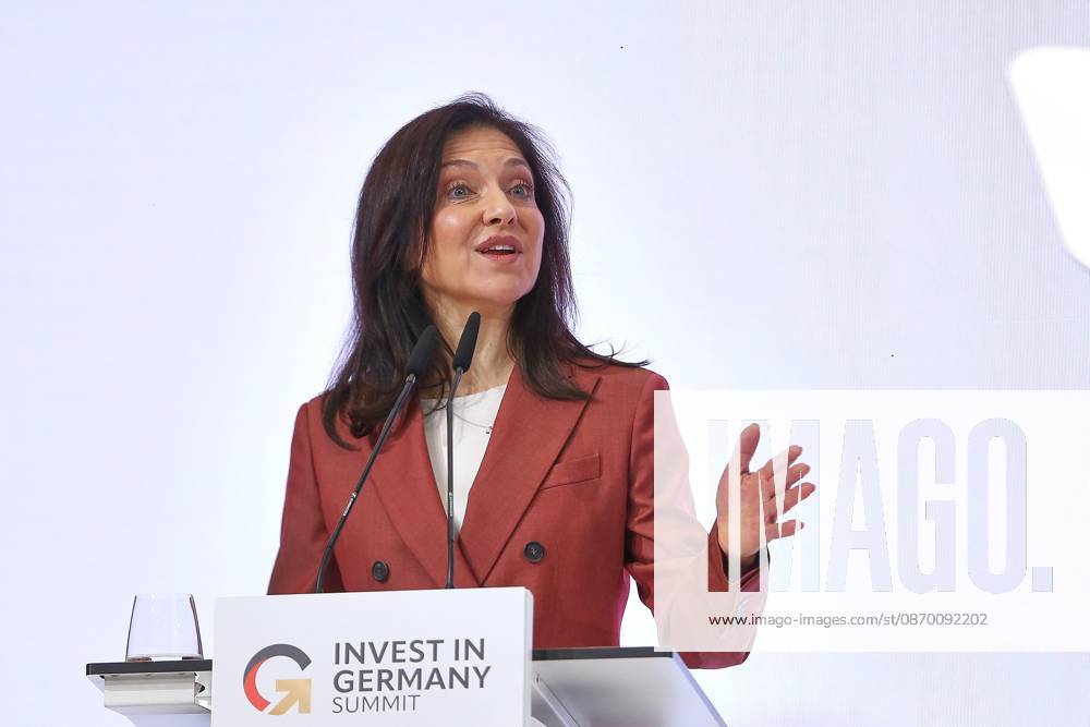 Berlin, Germany, October 20, 2026: ESMT Invest in Germany Summit—Federal Minister of Economic Affairs and Energy Katherina Reiche (CDU) delivers a speech