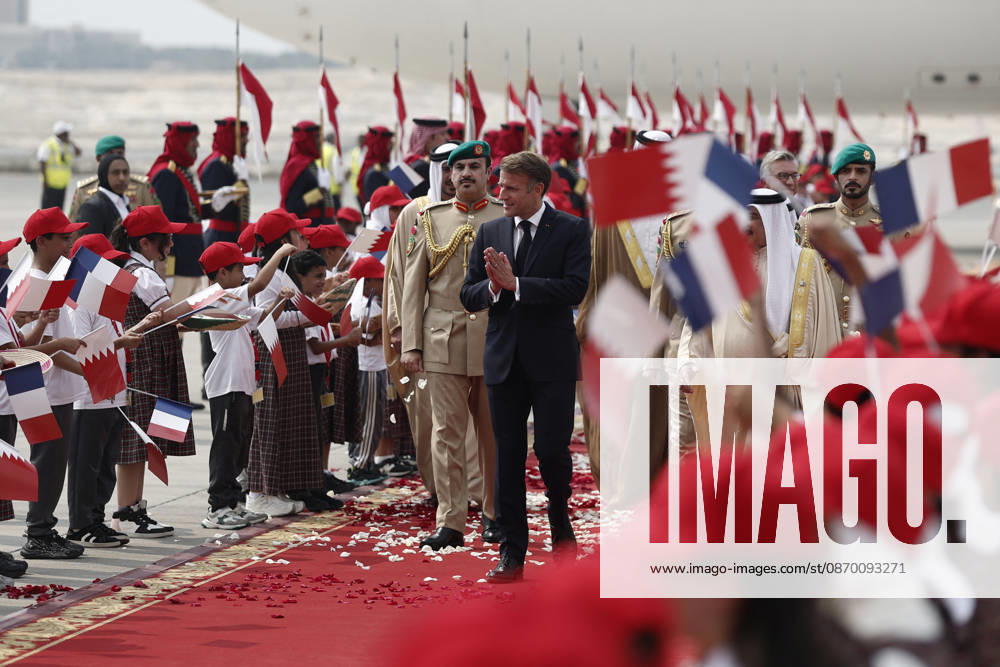 President Macron Visits Bahrain Bahrain s King Hamad bin Isa Al Khalifa welcomes French President Emmanuel Macron upon his arrival at Sakhir Air Base, in Manama, Bahrain, October 20, 2026. Photo by Benoit Tessier Pool ABACAPRESS.COM Manama Bahrain