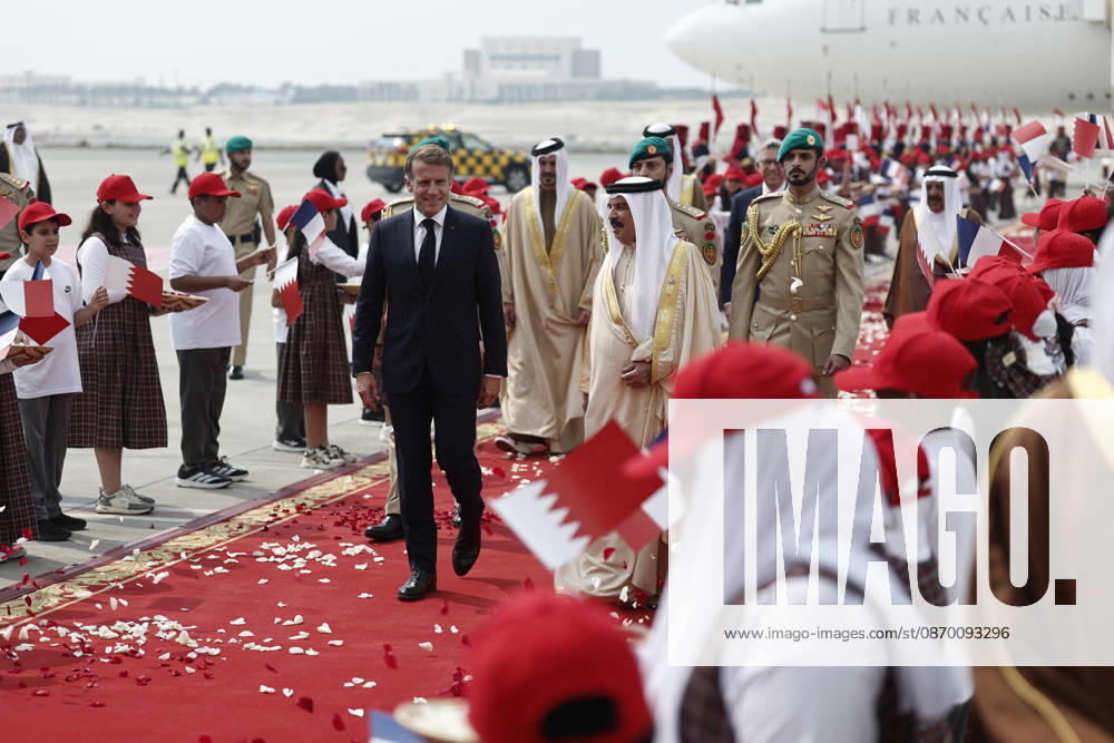 President Macron Visits Bahrain Bahrain s King Hamad bin Isa Al Khalifa welcomes French President Emmanuel Macron upon his arrival at Sakhir Air Base, in Manama, Bahrain, October 20, 2026. Photo by Benoit Tessier Pool ABACAPRESS.COM Manama Bahrain
