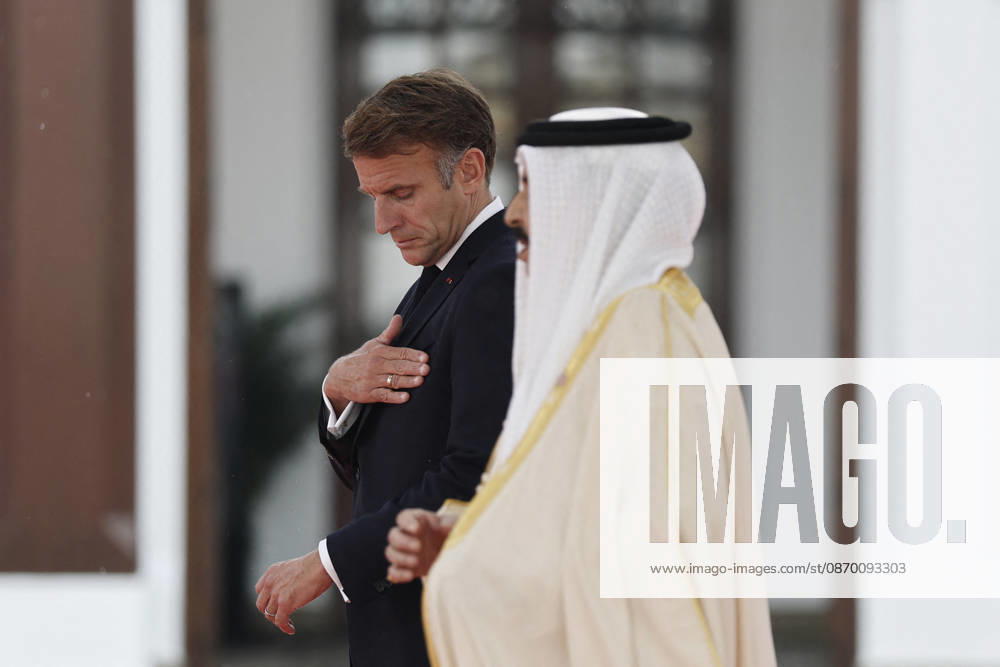 President Macron Visits Bahrain Bahrain s King Hamad bin Isa Al Khalifa welcomes French President Emmanuel Macron at Al-Sakhir Palace near Zallaq, Bahrain, October 20, 2026. Photo by Benoit Tessier Pool ABACAPRESS.COM Zallaq Bahrain
