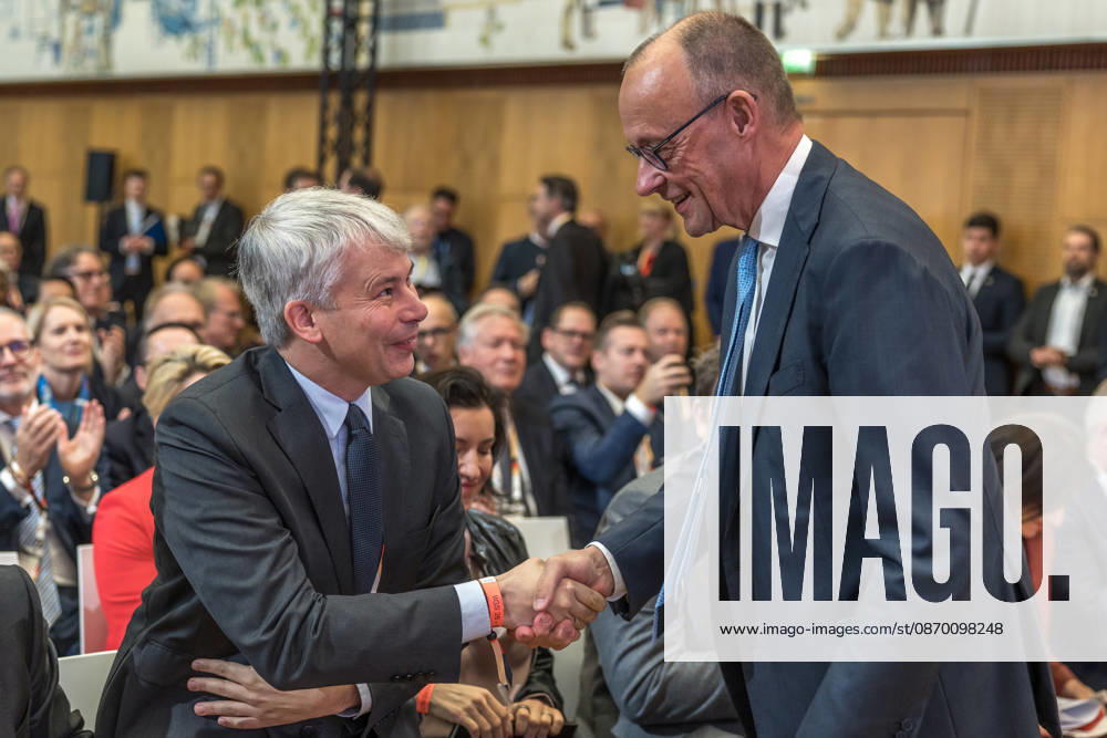 Invest in Germany Summit in Berlin: German Chancellor Friedrich Merz (CDU) and Steffen Bilger (CDU), Federal Minister of Transportation, speak at the Invest in Germany Summit on October 20, 2026 in Berlin. Federal Chancellor Friedrich Merz (CDU) and Steffen Bilger, Federal Minister of Transport, speak at the Invest in Germany Summit on October 20, 2026, in B