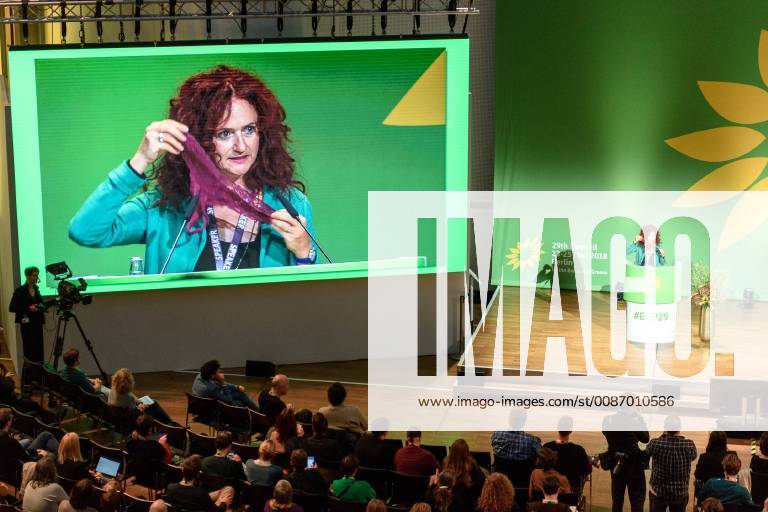 29 Council of the European Greens Germany Berlin 23 11 2018 Brigitte Foppa Green Group Gruppo verde Grupa verda South Tyrol speaks at 29 Council of the European Greens on the podium on Sexism Berlin Berlin Germany