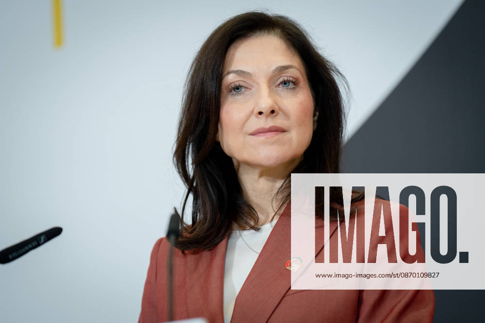 Invest in Germany Summit, Berlin, ESMT Invest in Germany Summit, Berlin, ESMT, Katherina Reiche, Federal Minister for Economic Affairs Berlin Berlin GER