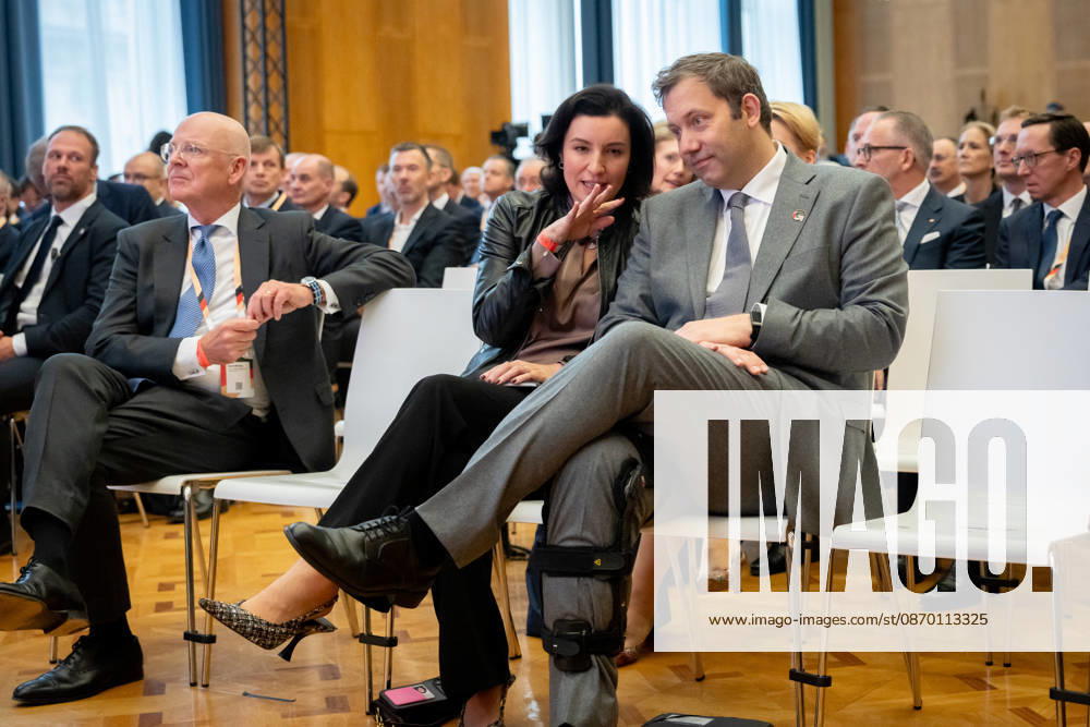 Invest in Germany Summit, Berlin, ESMT Invest in Germany Summit, Berlin, ESMT, Lars Klingbeil, Federal Minister of Finance Dorothee Bär, Federal Minister of Research Berlin Berlin GER
