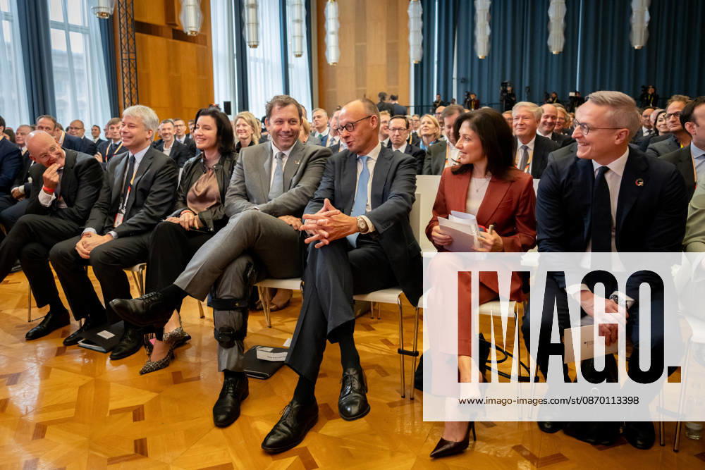 Invest in Germany Summit, Berlin, ESMT Invest in Germany Summit, Berlin, ESMT, Friedrich Merz, Federal Chancellor Katherina Reiche, Federal Minister of Economics Lars Klingbeil, Federal Minister of Finance Steffen Bilger, Federal Minister of Transportation Dorothee Bär, Federal Minister of Research Karsten Wildberger, Federal Minister of Digital Af