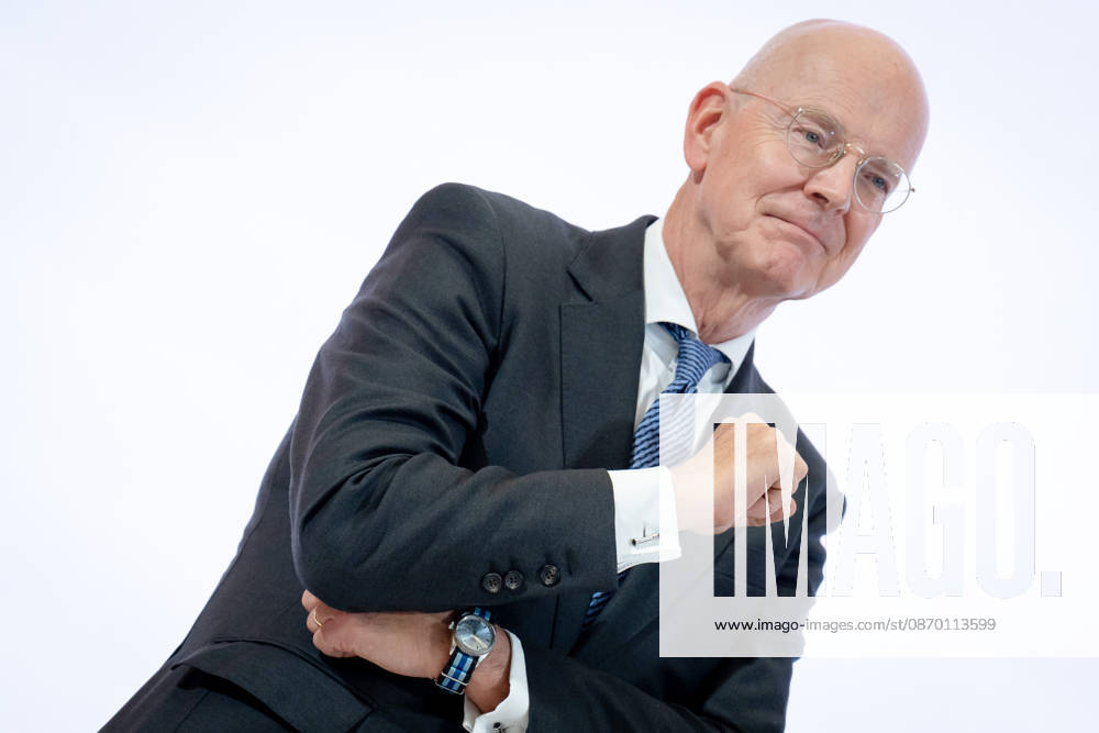 Invest in Germany Summit, Berlin, ESMT Invest in Germany Summit, Berlin, ESMT, Martin Blessing, Special Representative for Investment, Berlin, Berlin, GER