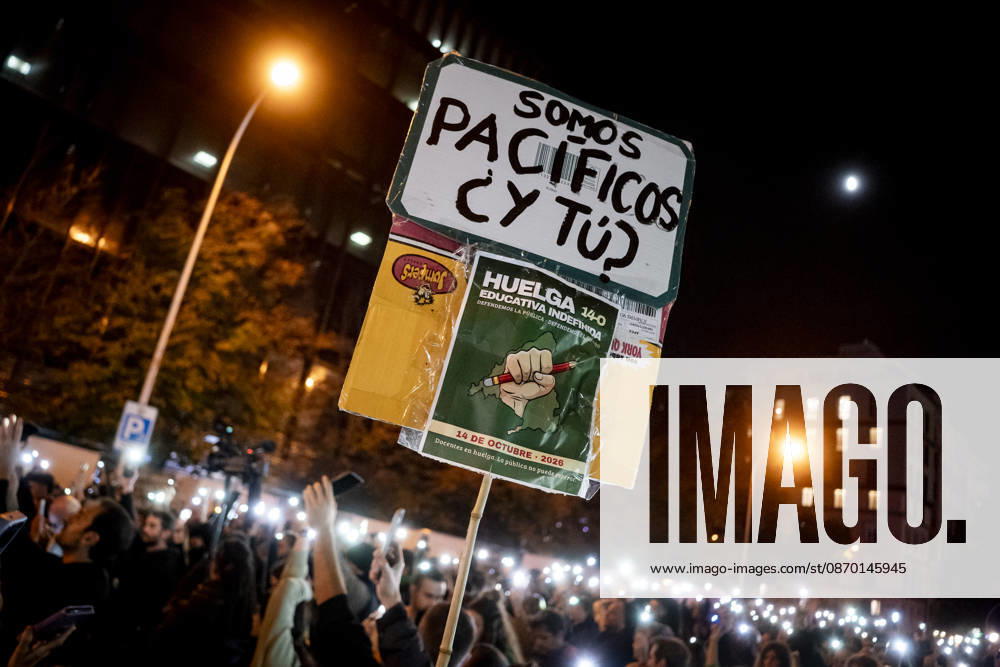 Protest Against Violence During the Education Strike Demonstrations in Madrid Hundreds of people gathered to protest the violence perpetrated against education protesters during the education strike demonstrations in Madrid on October 20, 2026, in Madrid, Spain. The demonstration follows incidents yesterday caused by the police after they charged at peaceful protesters outside an event attended by the president of the Autonomous Community. OCTOBER 20, 2026 A Pé Madrid Madrid, Spain