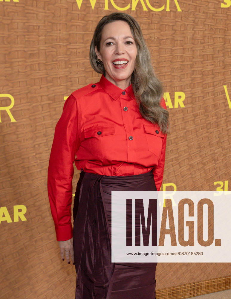 English actress OLIVIA COLMAN, 52, attends the Wicker Los Angeles Premiere Event. West Hollywood USA - ZUMAb173 20261020_aap_b173_001