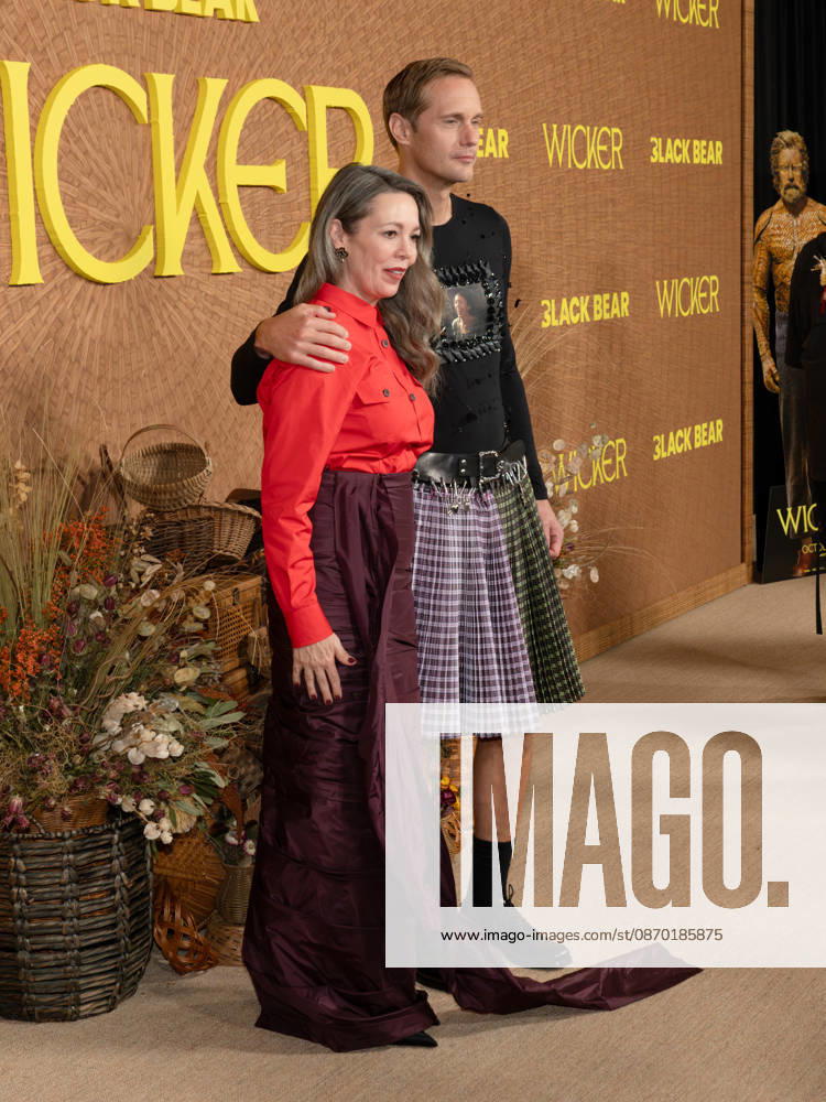 OLIVIA COLMAN and ALEXANDER SKARSGARD attend the Wicker Los Angeles Premiere Event. West Hollywood USA - ZUMAb173 20261020_aap_b173_042