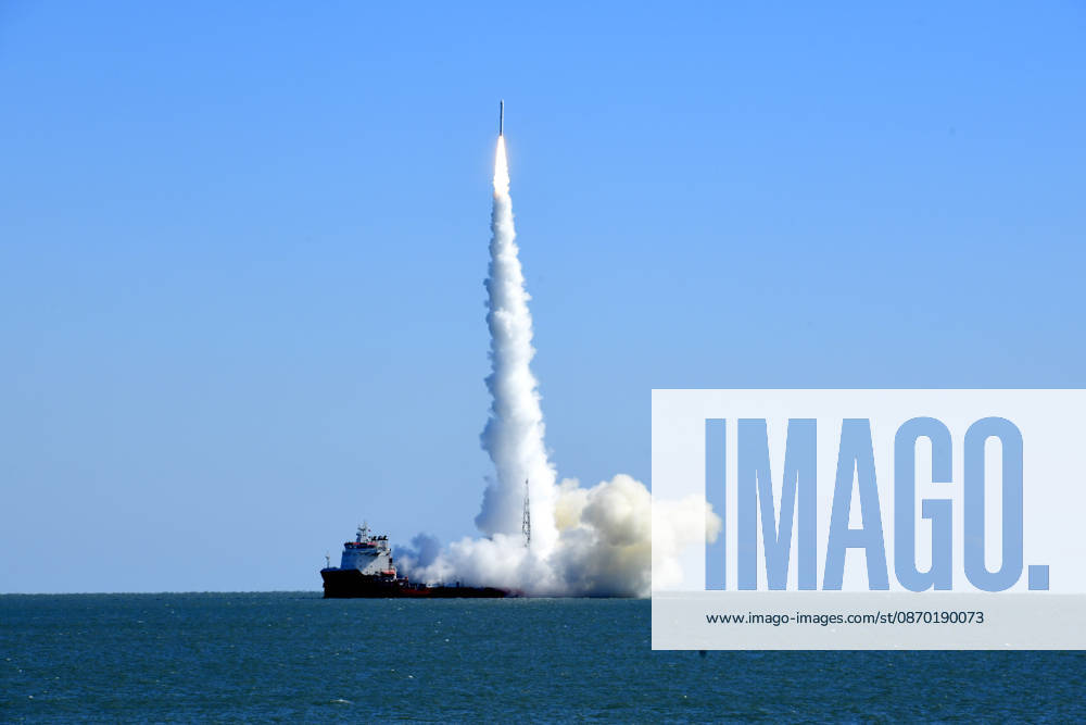 (261021) -- RIZHAO, Oct. 21, 2026 -- The CERES-1 Y8 carrier rocket carrying a new satellite blasts off from the waters near the city of Rizhao, east China s Shandong Province, Oct. 21, 2026. China launched a rocket from the ocean waters near the city of Rizhao in east China s Shandong Province on Wednesday, placing a new satellite into planned orbit. The CERES-1 Y8 carrier rocket blasted off at 11:39 a.m. (Beijing Time). The Taiyuan Satellite Launch Center carried out this offshore launch. ) (EyesOnSci) CHINA-SHANDONG-RIZHAO-SATELLITE-LAUNCH (CN) GuoxXulei