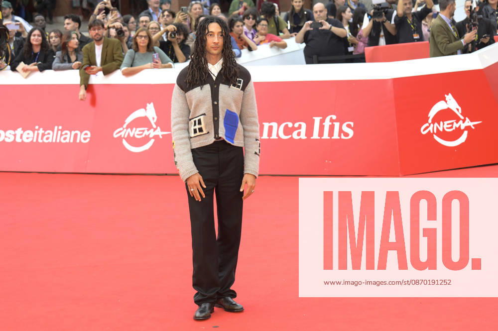 Ghali at the premiere of the film *7 anniversari* at the 21st Rome International Film Festival (Festa del Cinema di Roma 2026) at the Auditorium Parco della Musica in Rome, October 20, 2026 Foto:xA.xM.xTinghinox xFuturexImagex anniversari_6019