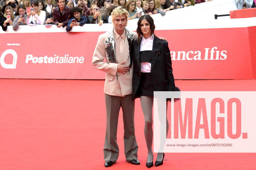 Lorenzo Zurzolo and Benedetta Porcaroli at the premiere of the film *7 anniversari* at the 21st Rome International Film Festival (Festa del Cinema di Roma) 2026 at the Auditorium Parco della Musica in Rome, October 20, 2026 Foto:xA.xM.xTinghinox xFuturexImagex anniversari_6048