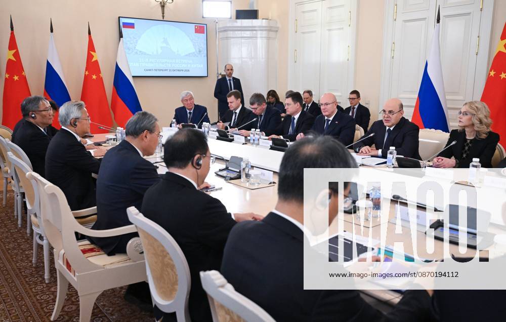 Russia China 9269450 21.10.2026 Russian Prime Minister Mikhail Mishustin attends a narrow format meeting with Chinese Premier Li Qiang at the Boris Yeltsin Presidential Library in St. Petersburg, Russia. Alexander Miridonov Sputnik St. Petersburg Russia