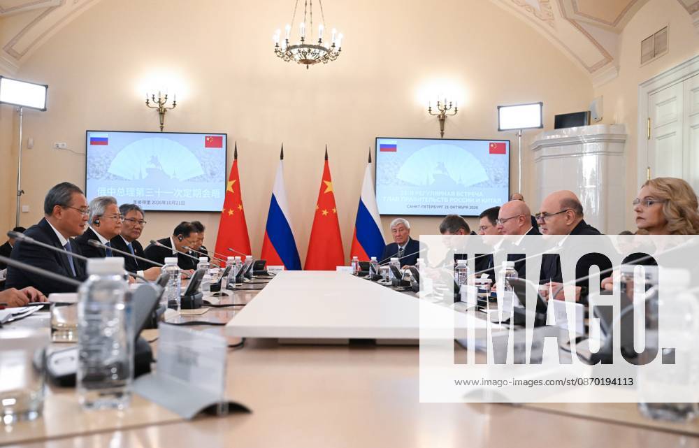 Russia China 9269451 21.10.2026 Chinese Premier Li Qiang and Russian Prime Minister Mikhail Mishustin attend a narrow format meeting at the Boris Yeltsin Presidential Library in St. Petersburg, Russia. Alexander Miridonov Sputnik St. Petersburg Russia