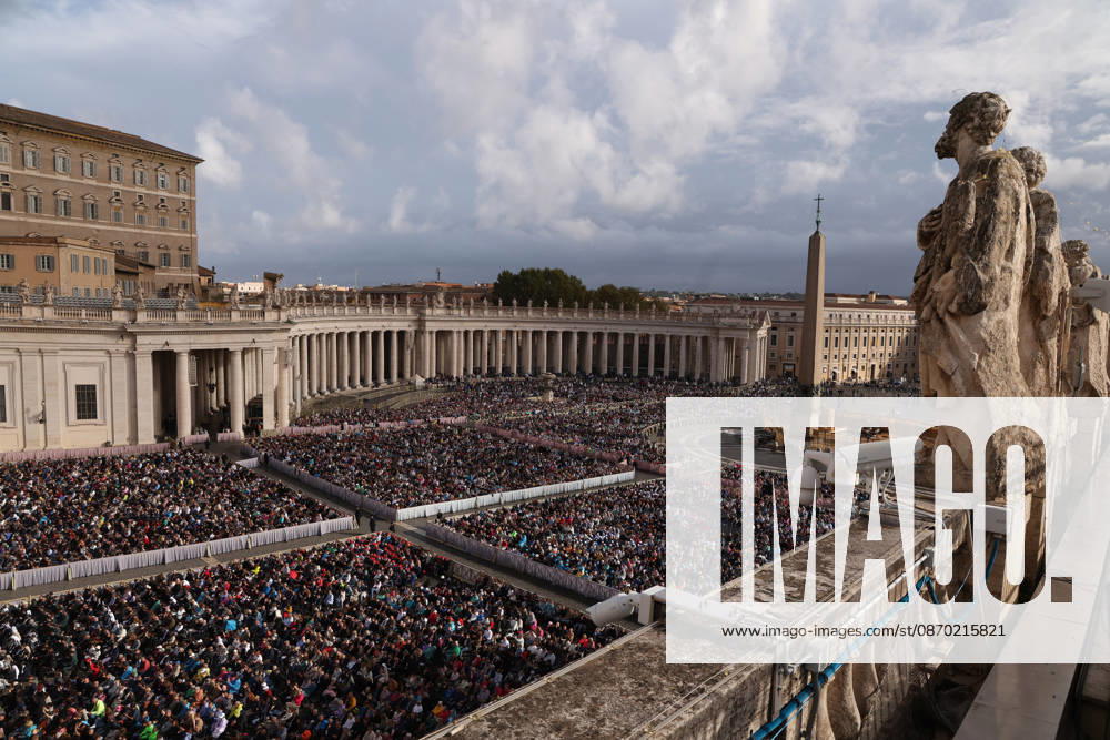 IPA89979529 - Vatican City - Italy, October 21, 2026: Pope Leo XIV presides over the Wednesday General Audience in St. Peters Square following his recovery from lung surgery. This morning, thousands of faithful and pilgrims from around the world gathered in St. Peters Square to attend the Wednesday General Audience with Pope Leo XIV. It was a moment of prayer, listening, and fellowship that filled the square with hope, reflection, and joy.