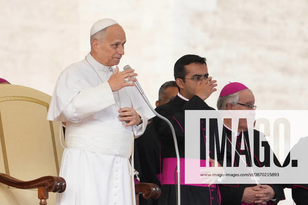 Pope Leo XIV At Weekly General Audience - Vatican City His Holiness Pope Leo XIV attends the weekly general audience at St Peter s Square in Vatican City, Vatican on October 21, 2026. Photo by Andrea Bracaglia ABACAPRESS.COM Vatican City Vatican City Vatican (or Holy See)