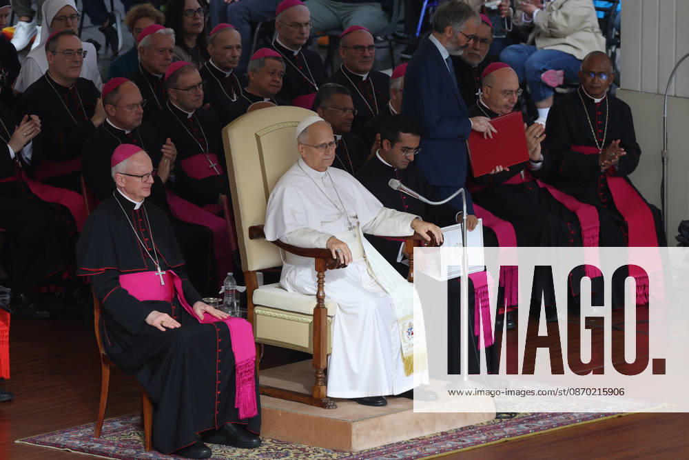 IPA89979608 - Vatican City - Italy, October 21, 2026: Pope Leo XIV presides over the Wednesday General Audience in St. Peters Square following his recovery from lung surgery. This morning, thousands of faithful and pilgrims from around the world gathered in St. Peters Square to attend the Wednesday General Audience with Pope Leo XIV. It was a moment of prayer, listening, and fellowship that filled the square with hope, reflection, and joy.