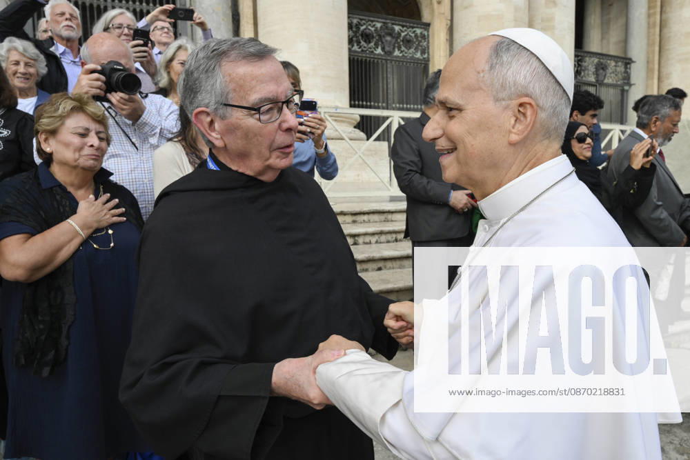 IPA89982942 - Italy, Rome, Vatican, October 21, 2026 Pope Leo XIV presides over the weekly general audience in St. Peter s Square, Vatican City. Photograph by VATICAN MEDIA Catholic Press Photo. RESTRICTED TO EDITORIAL USE—NO MARKETING—NO ADVERTISING CAMPAIGNS.