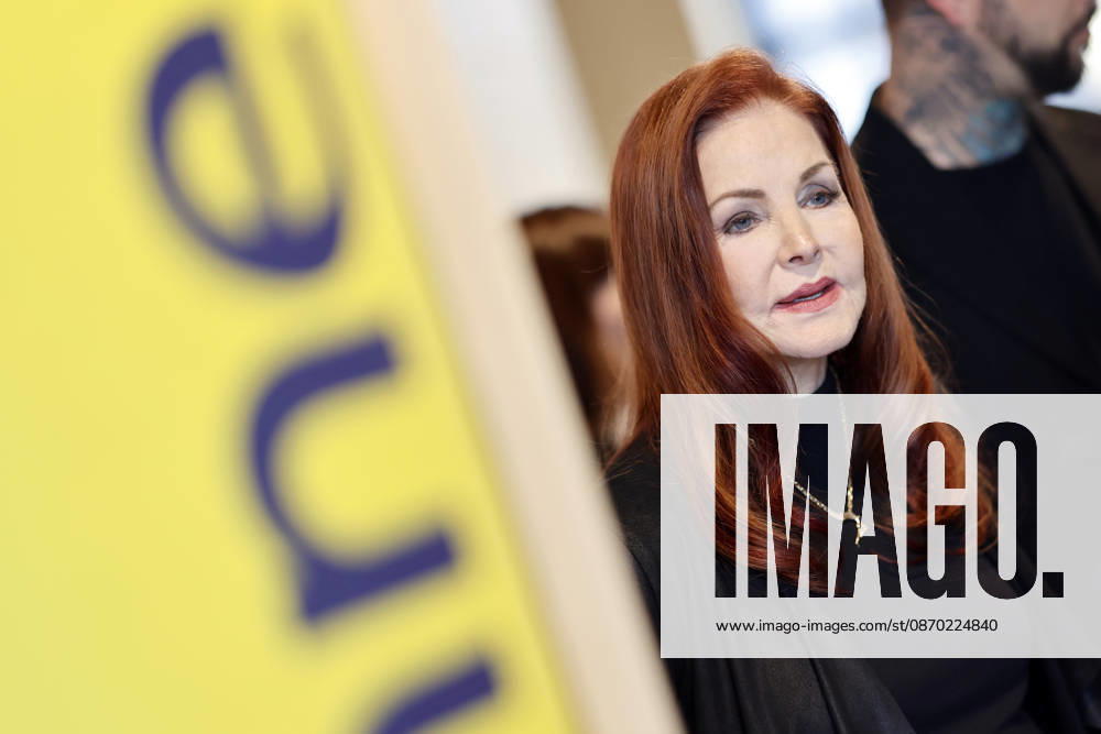 Actress Priscilla Presley, widow of the late iconic singer Elvis Presley, at a press conference for the MALIN MEDIA GROUP event An Evening with Priscilla Presley in Baesweiler, Baesweiler, October 20, 2026, North Rhine-Westphalia, Germany