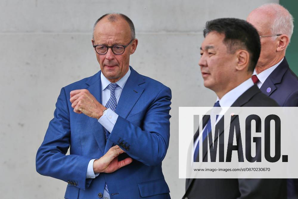 Berlin, Germany, October 21, 2026; Federal Chancellery: Reception for the President of Mongolia; Federal Chancellor Friedrich Merz (CDU) and Ukhnaa Khurelsukh