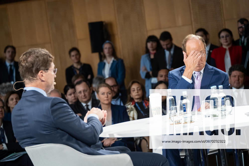 Larry Fink (Laurence Douglas Fink), CEO of BlackRock, speaks at the Berlin Global Dialogue in the former State Council building of the GDR. Berlin Global Dialogue 2026 (BGD 2026), theme: Advancing Alliances for a New Era, Berlin, Germany, ESMT