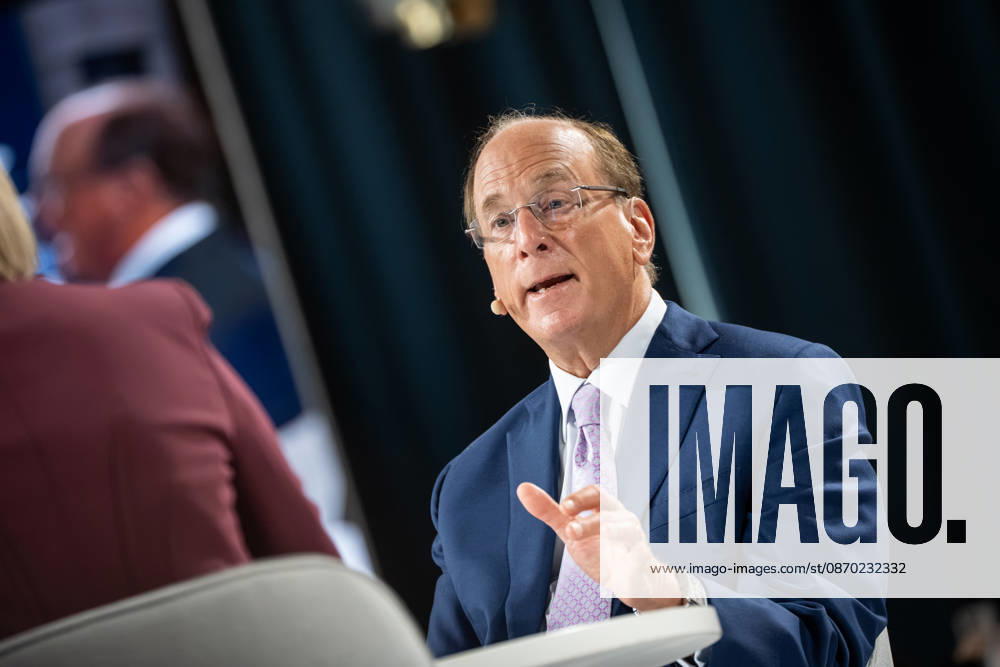 Larry Fink (Laurence Douglas Fink), CEO of BlackRock, speaks at the Berlin Global Dialogue in the former State Council building of the GDR. Berlin Global Dialogue 2026 (BGD 2026), theme: Advancing Alliances for a New Era, Berlin, Germany, ESMT