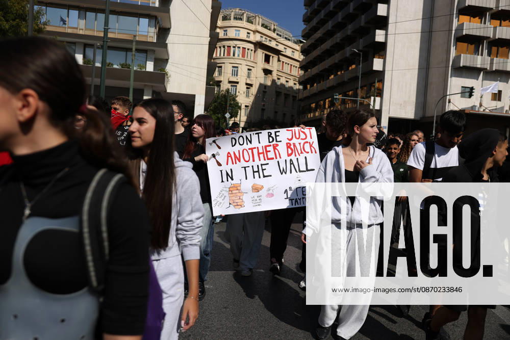 Students, teachers stage demonstration in Athens, Greece ATHENS, GREECE - OCTOBER 21: Students and teachers take part in a demonstration against the rising cost of living and demanding better working conditions and increased funding for public education in Athens, Greece, on October 21, 2026. Costas Baltas Anadolu Athens Greece. Editorial use only. Please get in touch for any other usage.