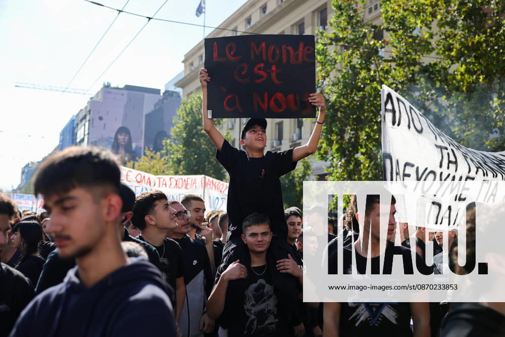 Students, teachers stage demonstration in Athens, Greece ATHENS, GREECE - OCTOBER 21: Students and teachers take part in a demonstration against the rising cost of living and demanding better working conditions and increased funding for public education in Athens, Greece, on October 21, 2026. Costas Baltas Anadolu Athens Greece. Editorial use only. Please get in touch for any other usage.