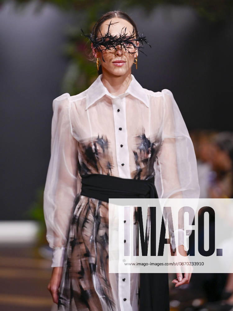 A model walks the runway during the ASN s - SENORITO ORTEGA fashion show, as part of Atelier Couture, held at the Fabrica de Tapices, on october 20, 2026, in Madrid, Spain. Madrid Spain - ZUMAc312 20261021_zsp_c312_023