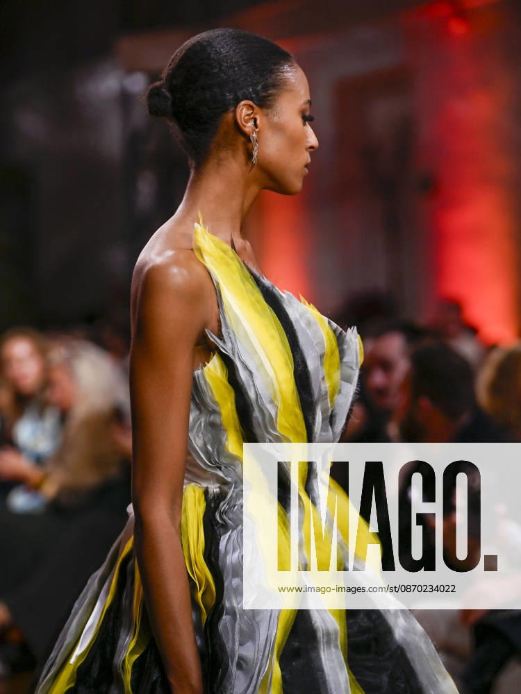 A model walks the runway during the ASN s - SENORITO ORTEGA fashion show, as part of Atelier Couture, held at the Fabrica de Tapices, on october 20, 2026, in Madrid, Spain. Madrid Spain - ZUMAc312 20261021_zsp_c312_027