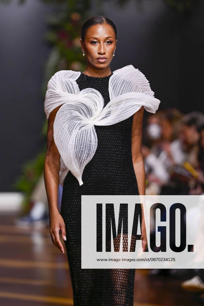 A model walks the runway during the ASN s - SENORITO ORTEGA fashion show, as part of Atelier Couture, held at the Fabrica de Tapices, on october 20, 2026, in Madrid, Spain. Madrid Spain - ZUMAc312 20261021_zsp_c312_032