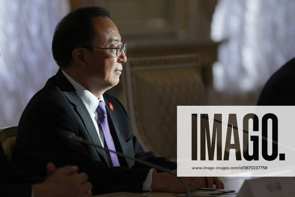 RUSSIA, ST PETERSBURG - OCTOBER 21, 2026: Chineese Premier Li Qiang is seen during a meeting with Russian President Vladimir Putin. Alexander Demianchuk TASS 99710984