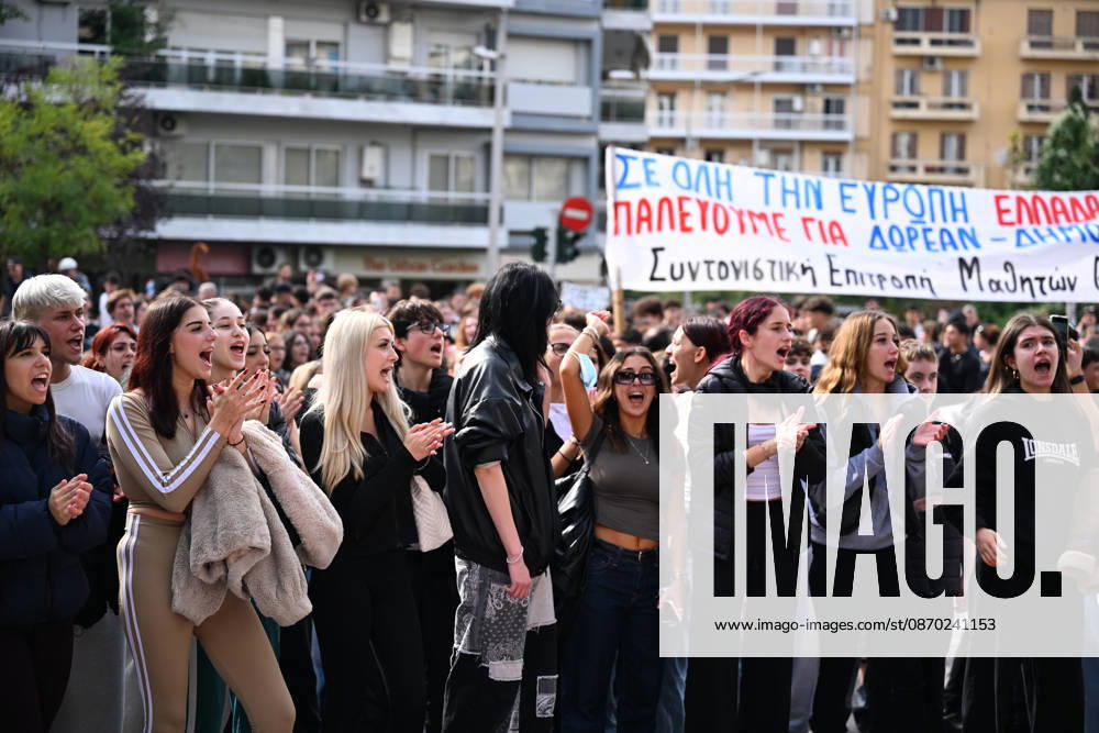Students protest in Greece, calling for better education and government action to ease the burden of rising living costs. Thessaloniki Greece - ZUMAp191 20261021_zap_p191_027